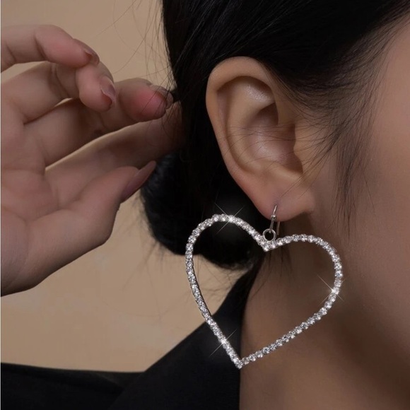 Cali Big Heart Design Sparkling Rhinestone Earrings silver 2.2”x1.60” - Picture 10 of 10